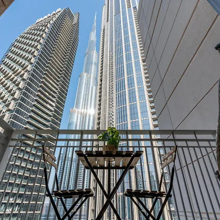 Burj Khalifa Views - 5 Min Walk From Dubai Mall - Upgraded - Designer Choice - 8 People - Dubai Opera المظهر الخارجي الصورة